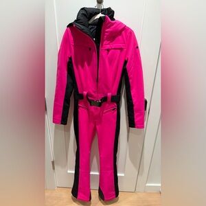 Goldbergh pink snowsuit with hood and extra belt